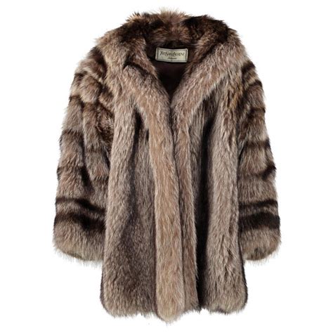 Fur Yves Saint Laurent Coats for Women .